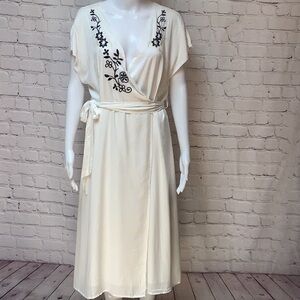 NWT Hazel Monica Ivory Floral Embroidered V Neck Cottagecore Wrap Dress Sz M